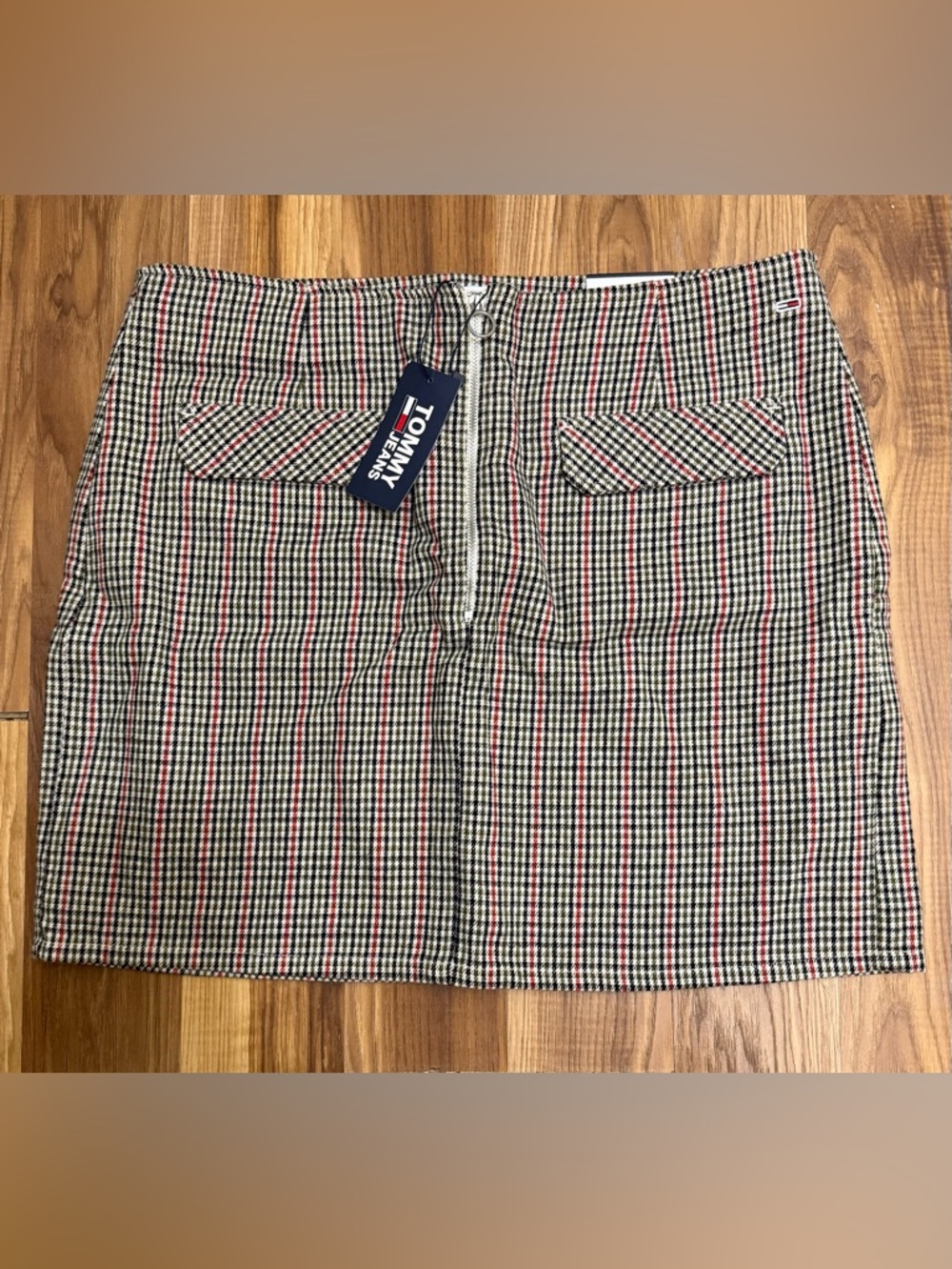 Tommy Hilfiger Red, Black & White Houndstooth Mini Skirt